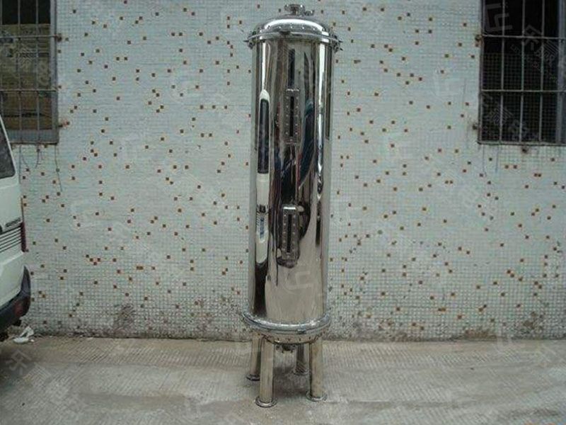 離子交換器