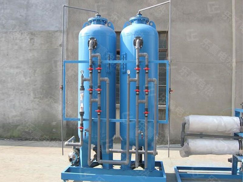 離子交換器
