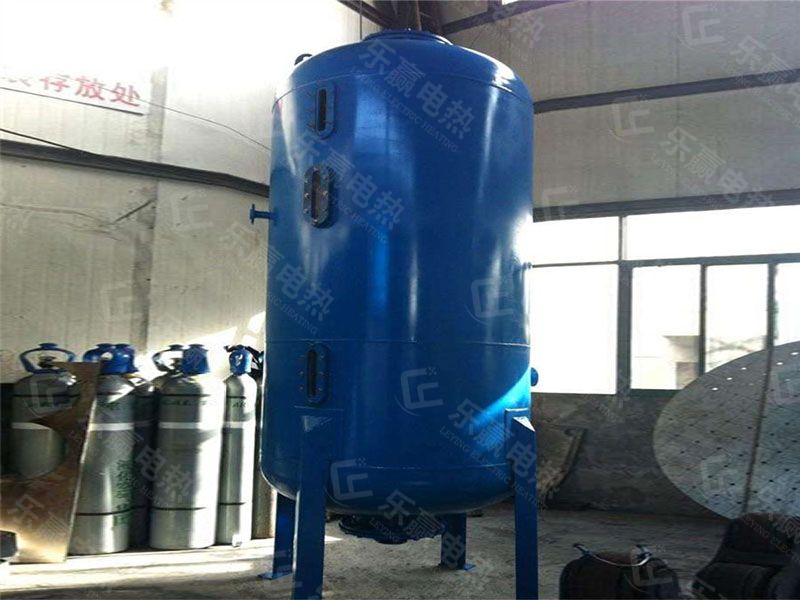 離子交換器
