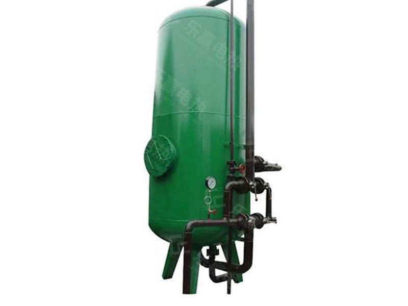 離子交換器